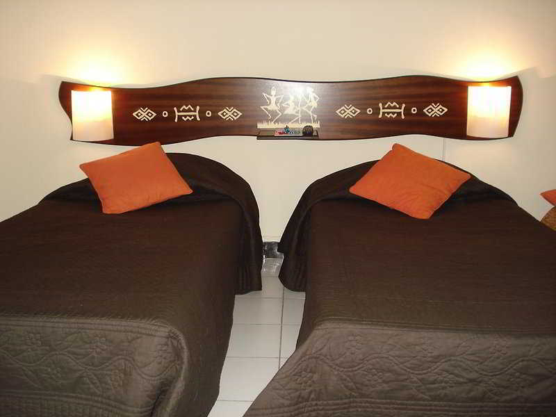 Celenya Hotel Toulon Exterior photo